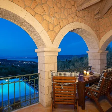 Villa Aloni Sea View *